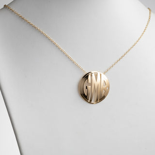 Single Sided 3-D 28x28mm Round Traditional Monogram Pendant